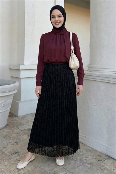 Piliseli Çiçekli Siyah Flok Etek