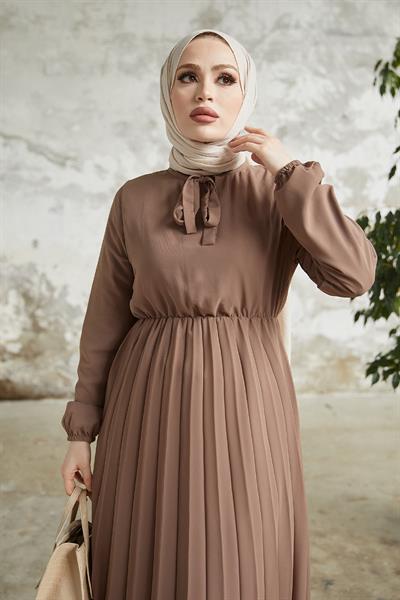 Piliseli Limelda Bej Şifon Elbise