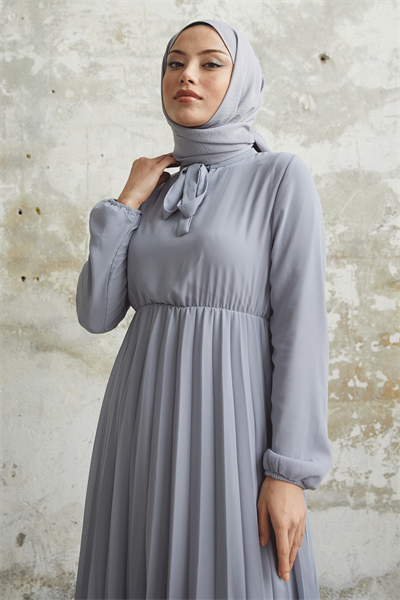 Piliseli Limelda Gri Şifon Elbise