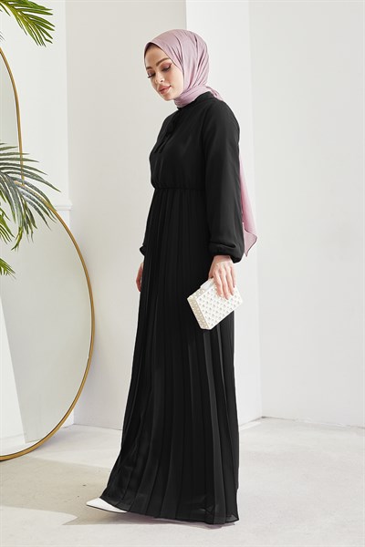 Piliseli Limelda Siyah Şifon Elbise