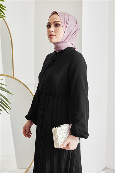 Piliseli Limelda Siyah Şifon Elbise