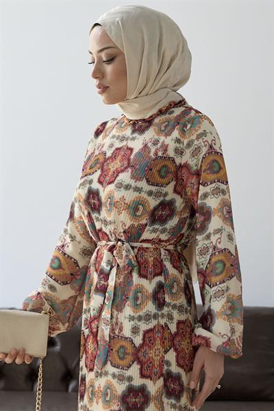 Piliseli Şal Desen Kırmızı Şifon Elbise