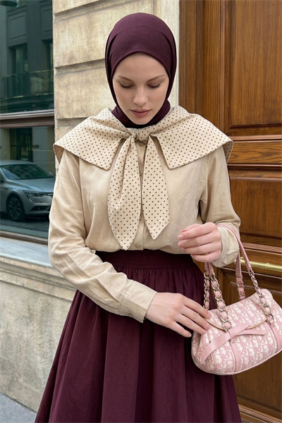 Puantiye Yaka Garnili Bej Gömlek