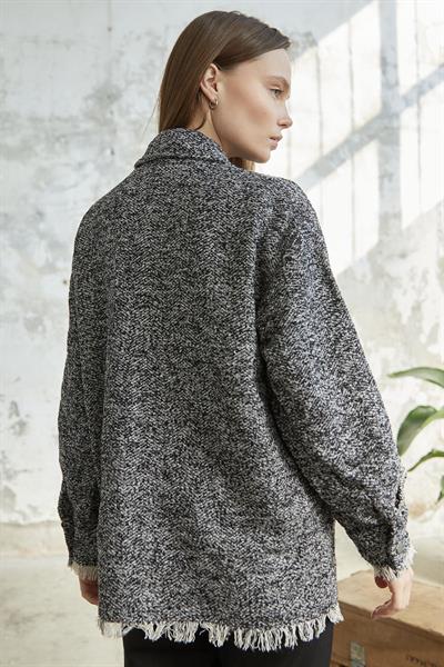 Püskül Detay Çıtçıtlı Siyah Gömlek