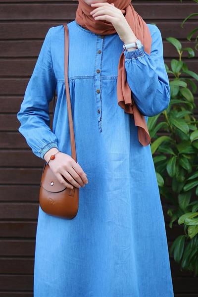 Robalı Patlı Açık Renk Kot Elbise