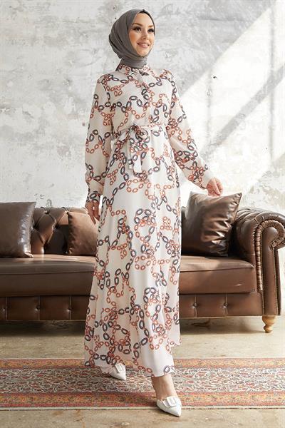 Ruby Zincir Desenli Kuşaklı Saten Elbise - Gri