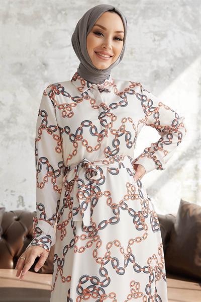 Ruby Zincir Desenli Kuşaklı Saten Elbise - Gri