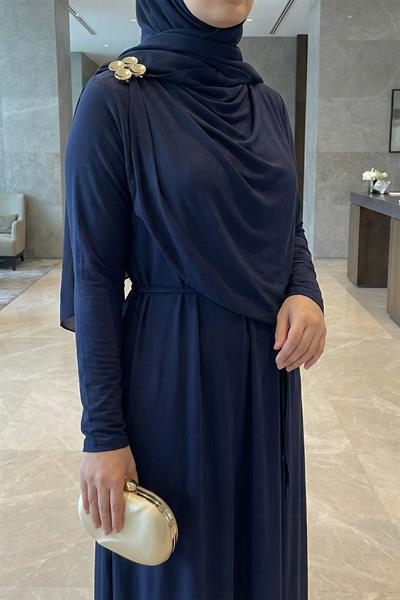 Şal Bağlamalı Broşlu Lacivert Sandy Elbise