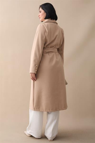 Şal Yaka Gold Kemerli Sütlü Kahve Kaşe Kaban