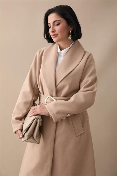 Şal Yaka Gold Kemerli Sütlü Kahve Kaşe Kaban