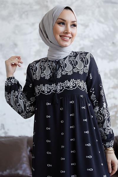 Selva Önü Püsküllü Desenli Siyah Viskon Elbise