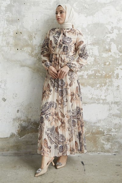 Serena Çiçek Desen Piliseli Ekru Şifon Elbise