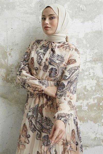 Serena Çiçek Desen Piliseli Ekru Şifon Elbise