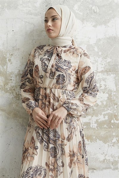 Serena Çiçek Desen Piliseli Ekru Şifon Elbise