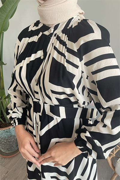 Şeritli Kemerli Siyah Viskon Elbise