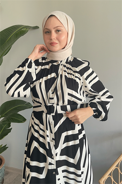 Şeritli Kemerli Siyah Viskon Elbise