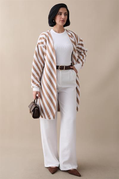 Şeritli Tüylü Camel Triko Hırka