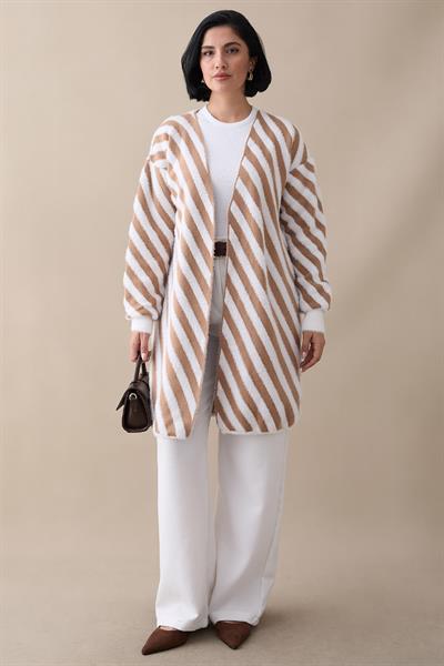 Şeritli Tüylü Camel Triko Hırka