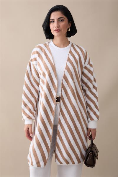 Şeritli Tüylü Camel Triko Hırka