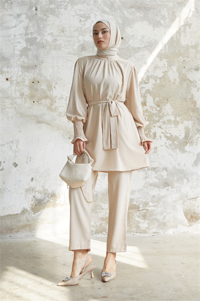 Stone-Detail Balloon Sleeve Satin Suit - Beige