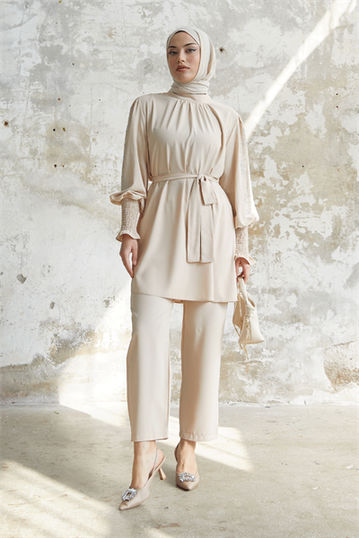 Stone-Detail Balloon Sleeve Satin Suit - Beige