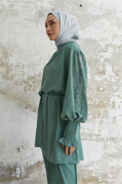 Stone-Detail Balloon Sleeve Satin Suit - Mint