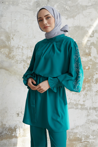 Stone-Detail Balloon Sleeve Satin Suit - Emerald Green