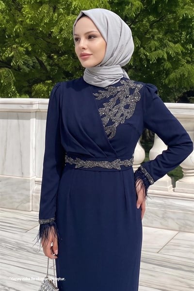 Taş Yaka Tüylü Kol Lacivert Abiye