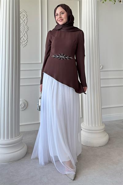 Tül Etekli Taş Detaylı Acı Kahve Elbise