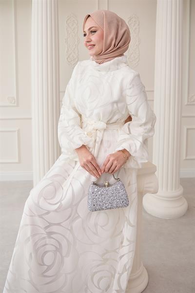 Tüllü Balon Kol Beyaz Elbise