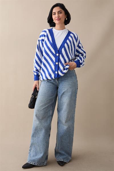 Tüy Şeritli Kısa Mavi Triko Hırka