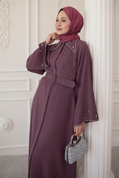 Üçgen Yaka Taşlı Gül Abaya