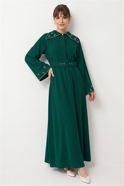 Üçgen Yaka Taşlı Zümrüt Yeşili Abaya