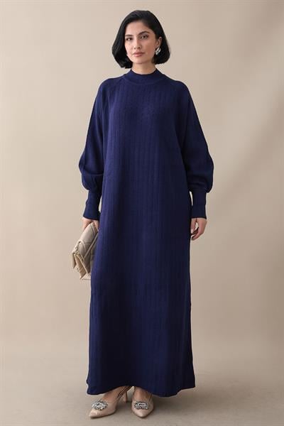 Uzun Balon Kol Lacivert Triko Elbise