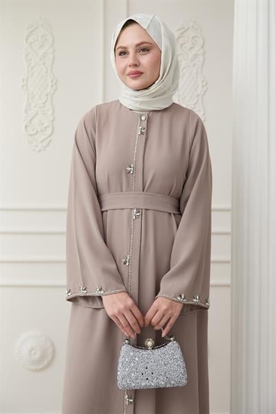 Uzun Çiçek Taş Detay Ferace Bej