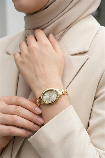 Vintage Oval Gold Kadın Kol Saati