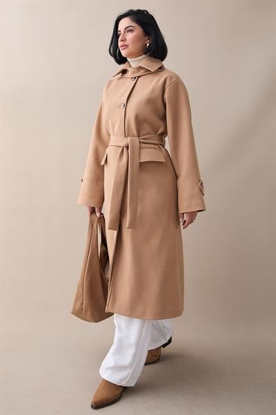 Yakası Apoletli Kapak Cep Camel Kaşe Kaban