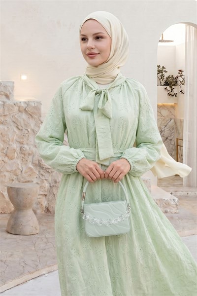 Yakası Bağcıklı Kuşaklı Mint Yeşili Elbise