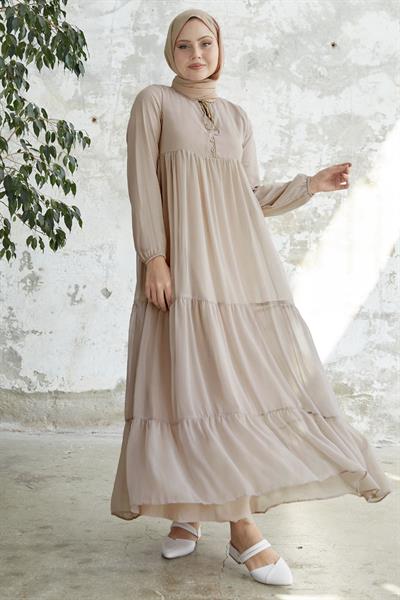 Yakası Bağcıklı Yoryo Açık Bej Şifon Elbise