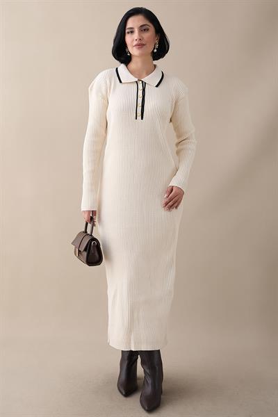 Yakası Biyeli Ekru Triko Elbise