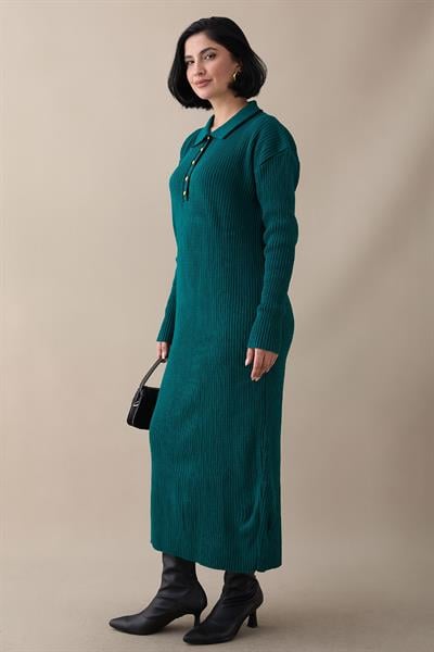 Yakası Biyeli Zümrüt Triko Elbise