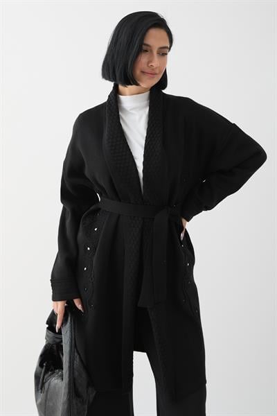 Yakası Desenli Nakışlı Siyah Triko Ceket