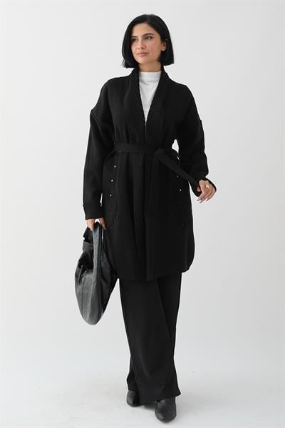 Yakası Desenli Nakışlı Siyah Triko Ceket