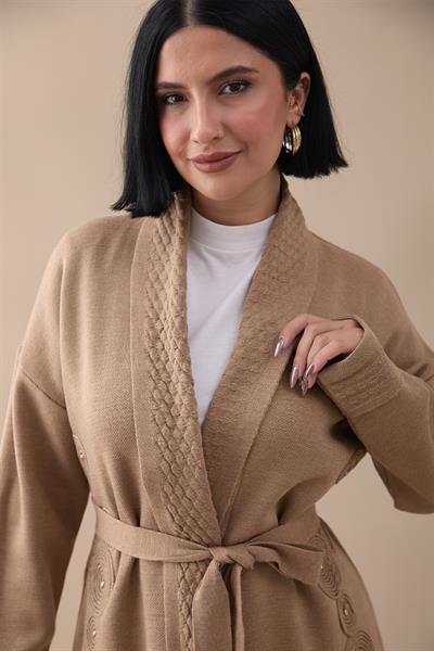 Yakası Desenli Nakışlı Sütlü Kahve Triko Ceket
