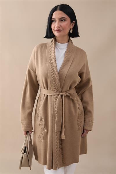 Yakası Desenli Nakışlı Sütlü Kahve Triko Ceket