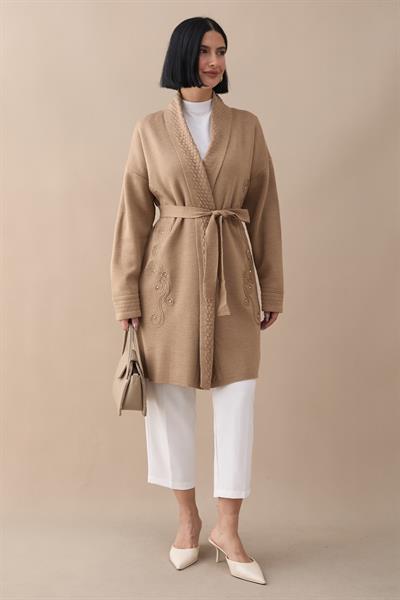 Yakası Desenli Nakışlı Sütlü Kahve Triko Ceket