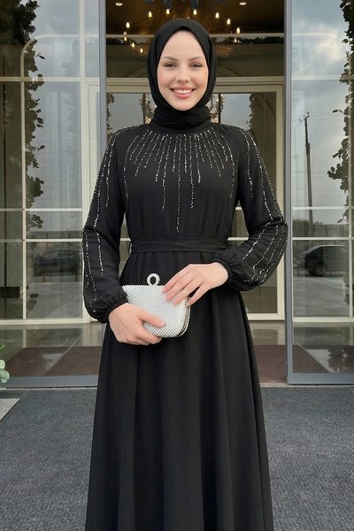 Yakası Kolları Taşlı Siyah Abiye