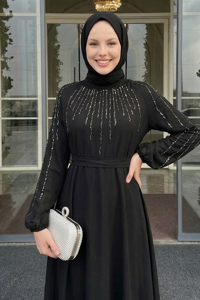 Yakası Kolları Taşlı Siyah Abiye