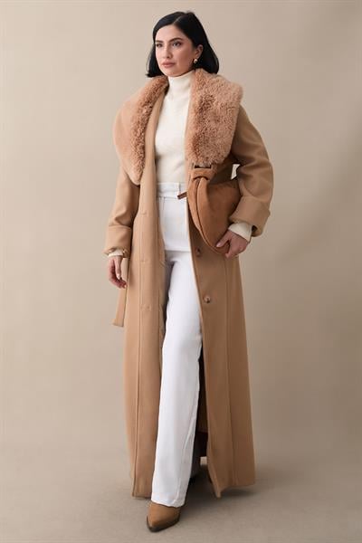 Yakası Kürklü Astarlı Kuşaklı Camel Kaşe Kaban
