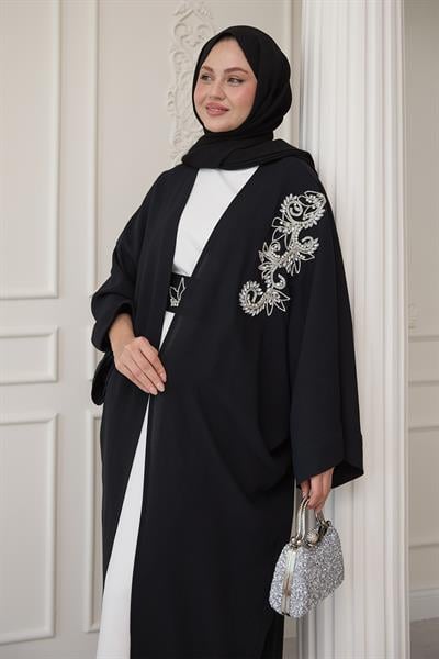 Yakası Taşlı Yarasa Kol Elbiseli Abaya Siyah